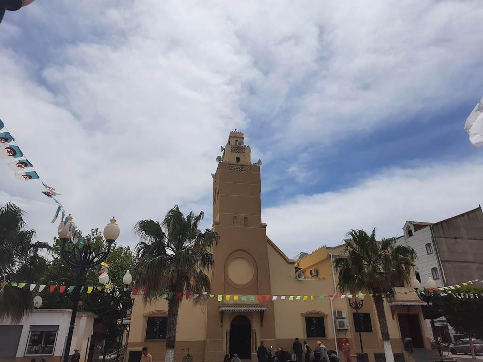 مسجد أول نوفمبر